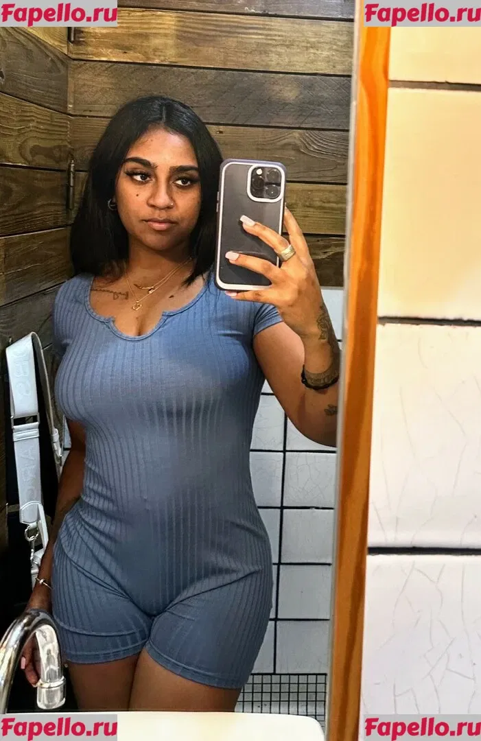 Nita Amari Onlyfans Photo Gallery